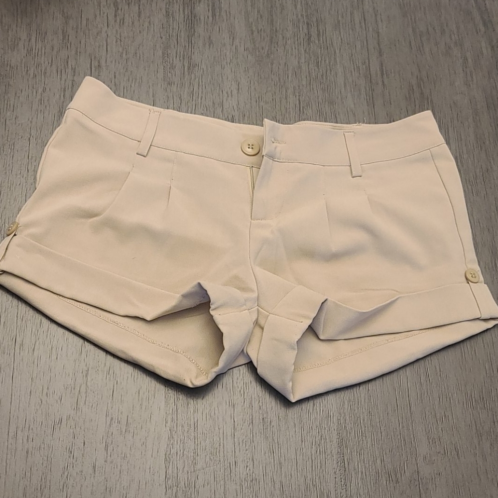 Size 3 Light Tan Seduction Shorts
